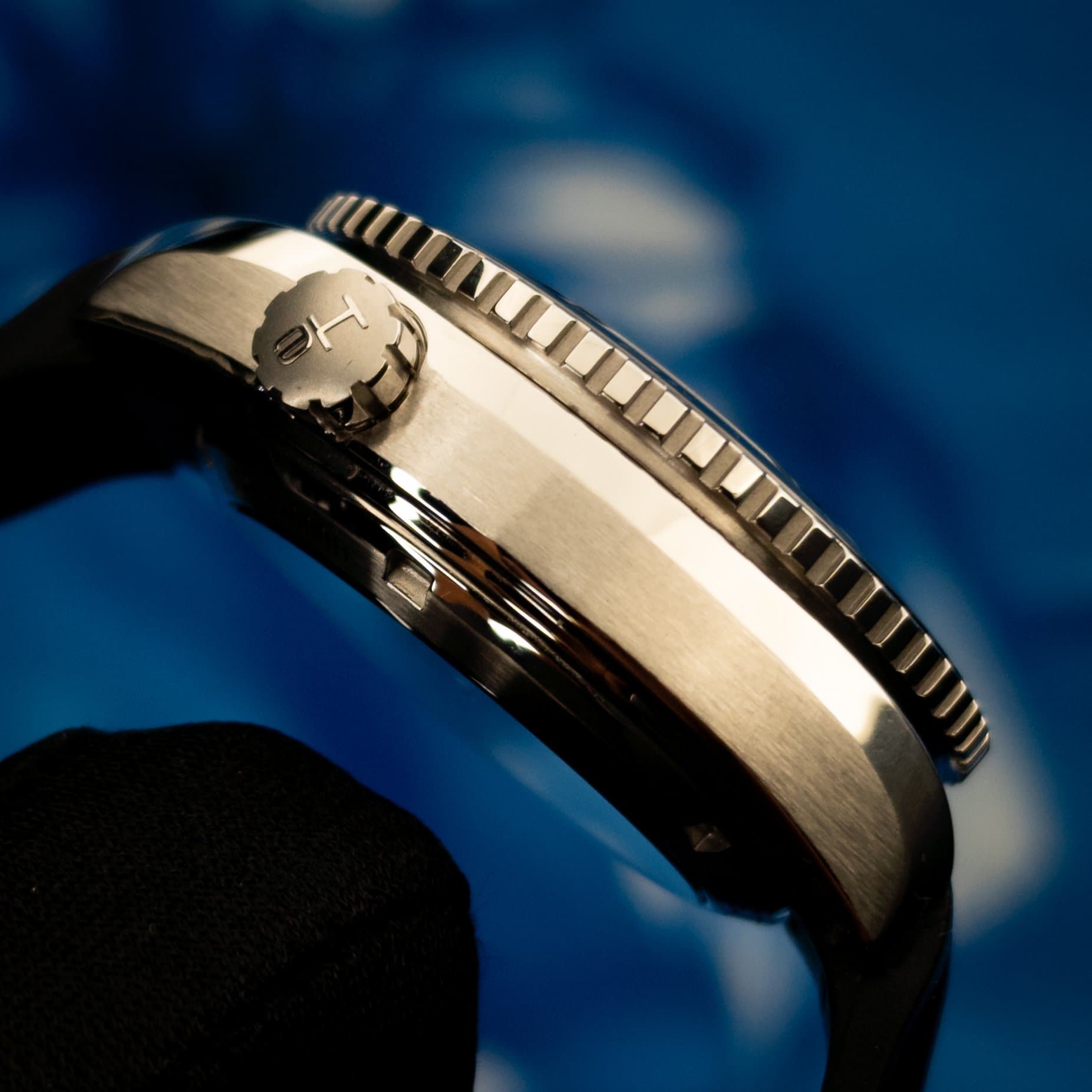 Omega SM PO 600M Black GMT (Ref. 232.32.44.22.01.001) — photo 9