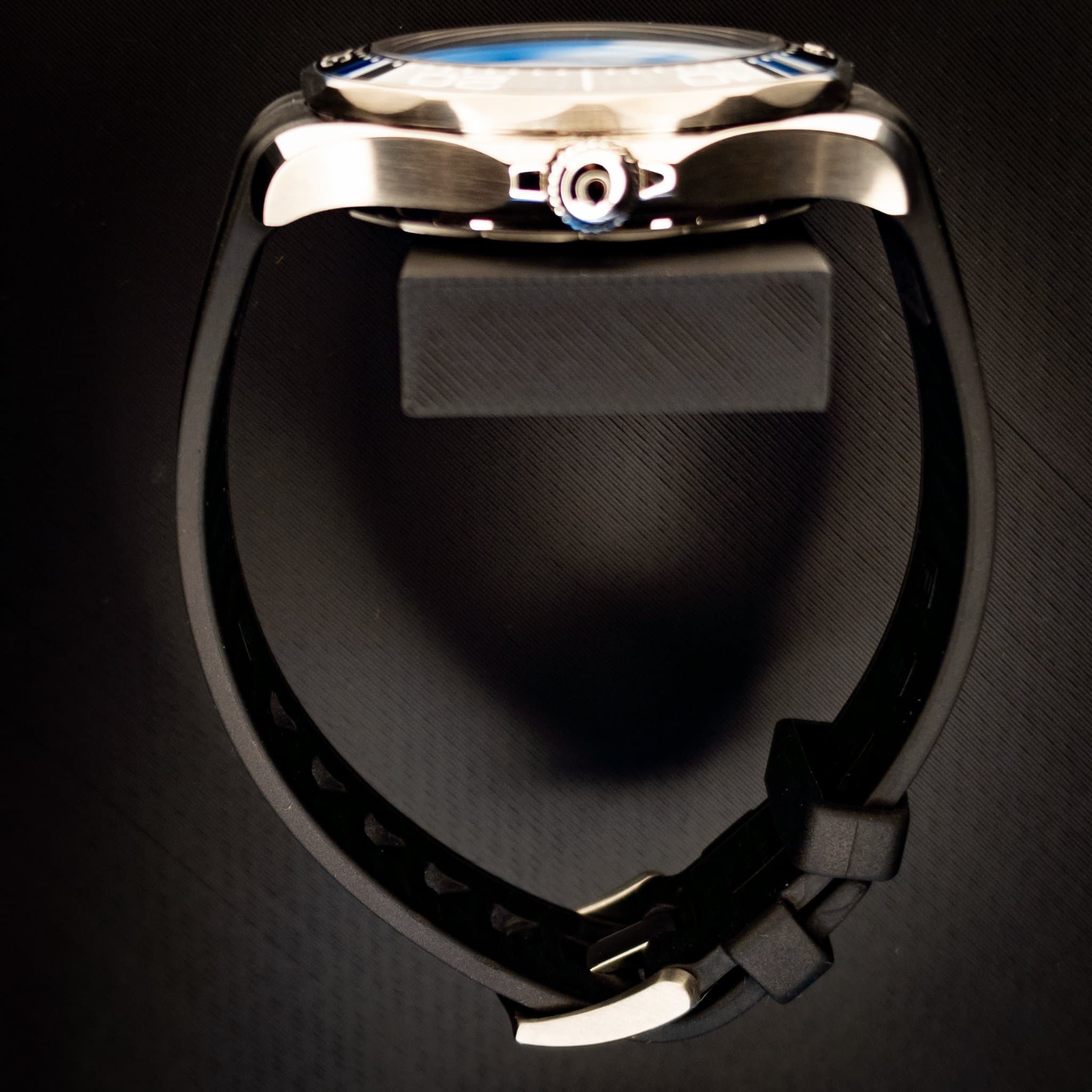 Omega Seamaster Black Wave Rubber (Ref. 210.32.42.20.01.001) — photo 11