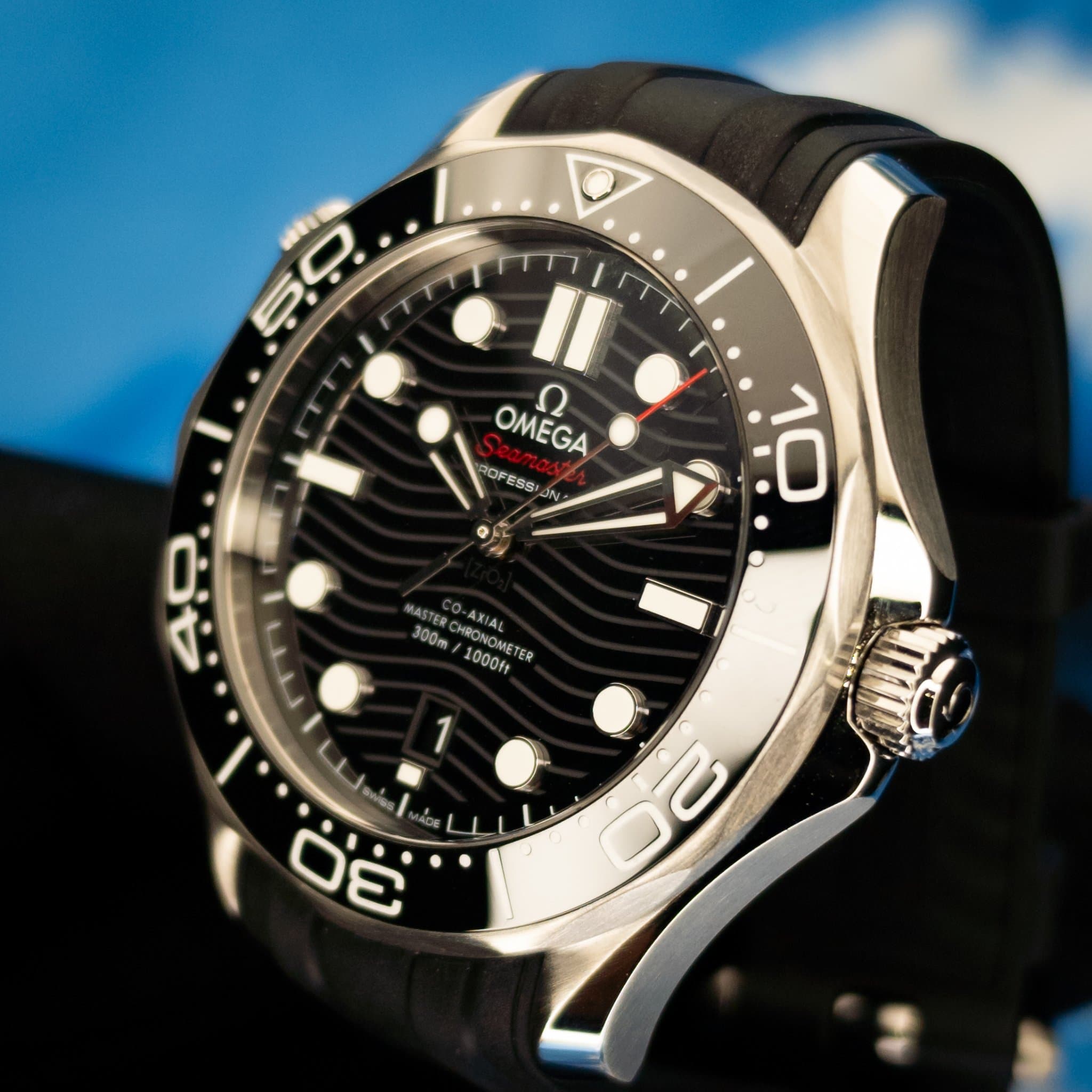 Omega Seamaster Black Wave Rubber (Ref. 210.32.42.20.01.001) — photo 6
