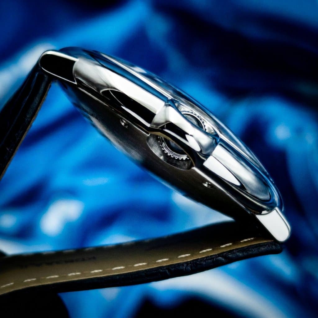 Cartier Cartier Ballon Bleu 42mm Blue textured/guilloché dial (Ref. WSBB0027) — photo 6